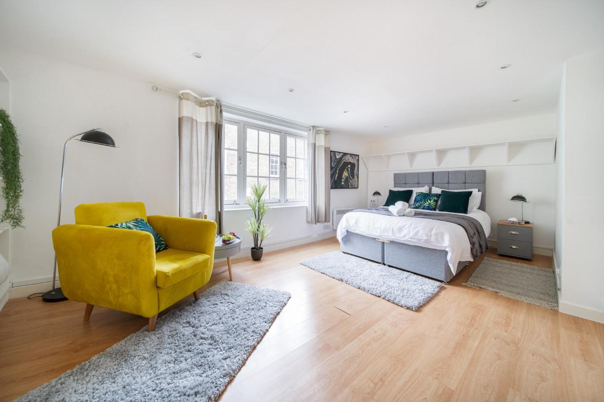 لندن Livestay-Fabulous One Bed Apartments On Covent Garden المظهر الخارجي الصورة