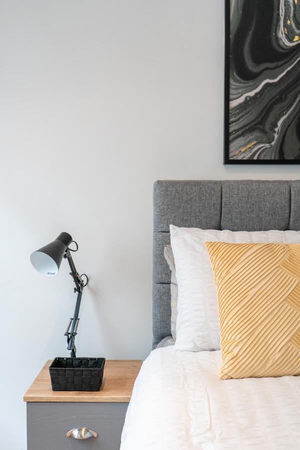 لندن Livestay-Fabulous One Bed Apartments On Covent Garden المظهر الخارجي الصورة