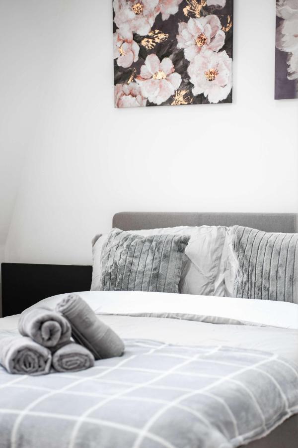 لندن Livestay-Fabulous One Bed Apartments On Covent Garden المظهر الخارجي الصورة