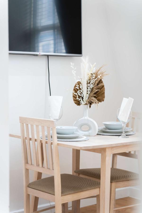 لندن Livestay-Fabulous One Bed Apartments On Covent Garden المظهر الخارجي الصورة
