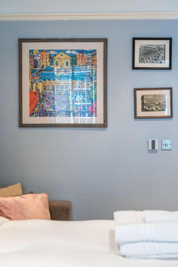 لندن Livestay-Fabulous One Bed Apartments On Covent Garden المظهر الخارجي الصورة